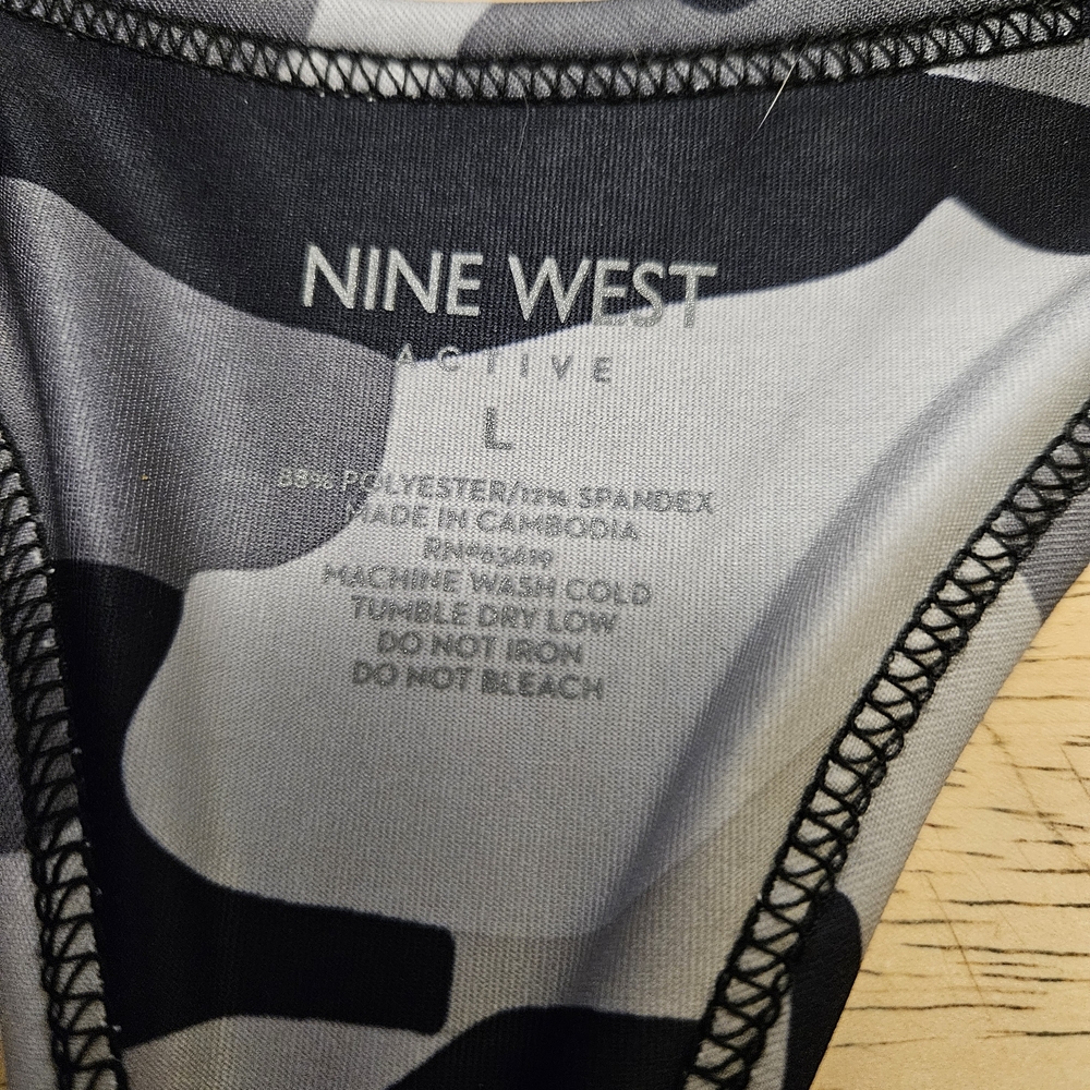 Nine West Active Camo Sports Bra Lot 2 Racerback Medium Built Bra Lounge ws64 - Picture 2 of 6